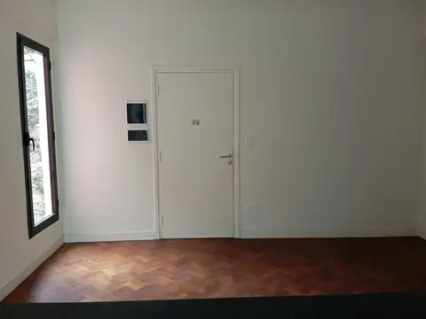 Depto Tipo Casa en Alquiler en Vicente Lopez Vias / Rio, $ 2.000.000