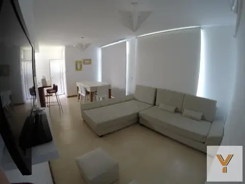 Casa en venta - 2 dormitorios 1 baño - balcon - 65mts2 - Villa Gesell