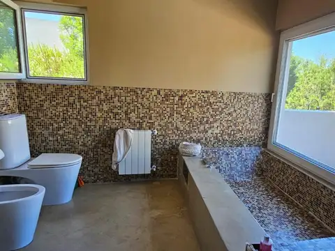 Casa con acceso directo a la Laguna y muelle privado