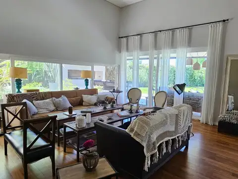 Casa en Alquiler Temporal de 5 dormitorios