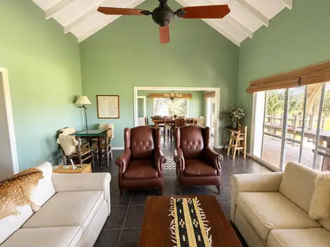 Casa en Venta con 1 cochera