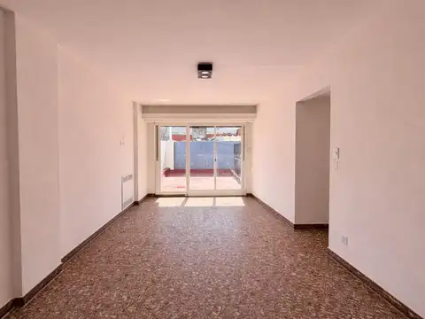 Sarmiento 4000, Piso 3