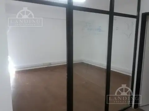 Oficina 2 ambientes con 1 baño