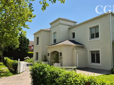 Casa en Barrio Santa Maria de Tigre
