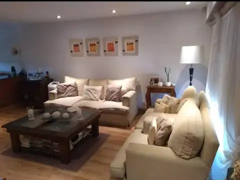CHALET EN DOS PLANTAS