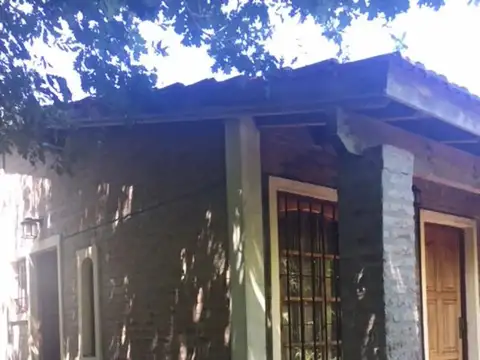 Cómoda casa sobre lote de 500 m² en el barrio residencial "E