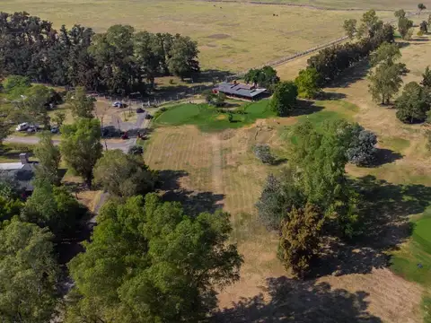 VENTA CASA 4 ambientes -CLUB DE CAMPO EL MORO - a refaccionar