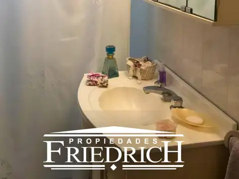 Casa en Alquiler Temporal con 6 cocheras