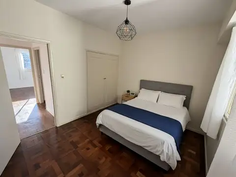 VENTA DPTO SEMIPISO 4 AMBIENTES LUMINOSO CON BALCÓN REFACCIONADO A NUEVO