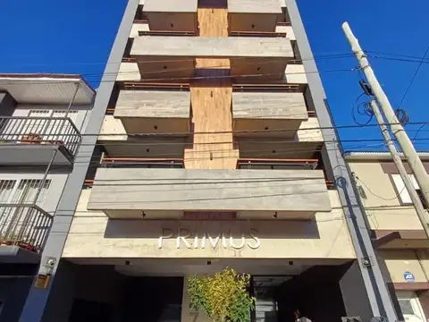 Hipolito Yrigoyen 4478 , Piso 2