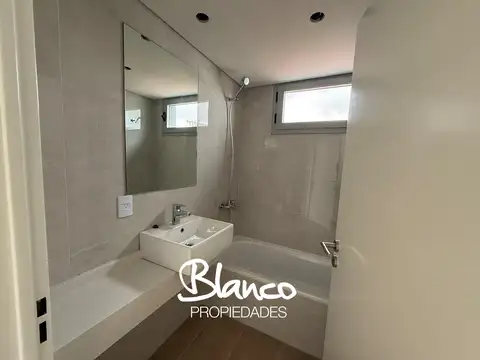 Departamento 3 ambientes con 2 baños