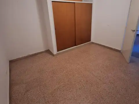 Depto Tipo Casa en Alquiler 50 años