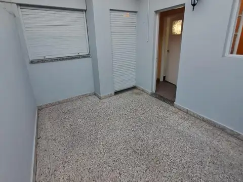 Depto Tipo Casa en Alquiler de 2 ambientes