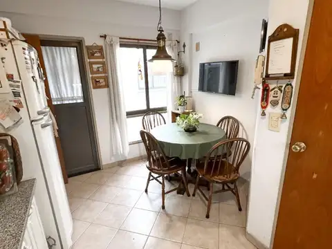 Departamento 4 ambientes con 2 baños