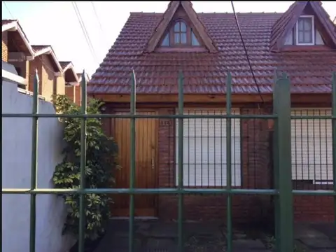 Casa en venta  2 dormitorios 1 baño - 78Mts2 Totales - Santa Teresita