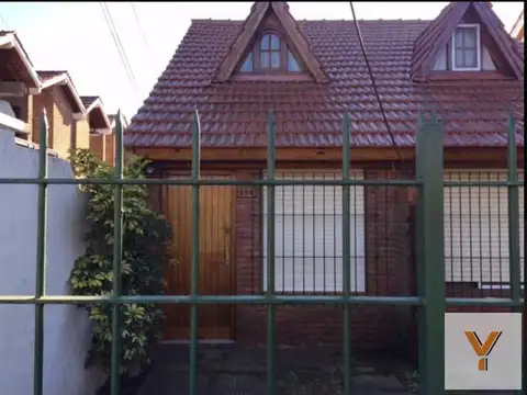 Casa en venta  2 dormitorios 1 baño - 78Mts2 Totales - Santa Teresita