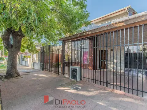 Venta Casa en Bloque - 3 Porpiedades 3 amb - ACEPTA PERMUTA