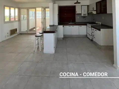 Depto Tipo Casa en Alquiler de 2 dormitorios