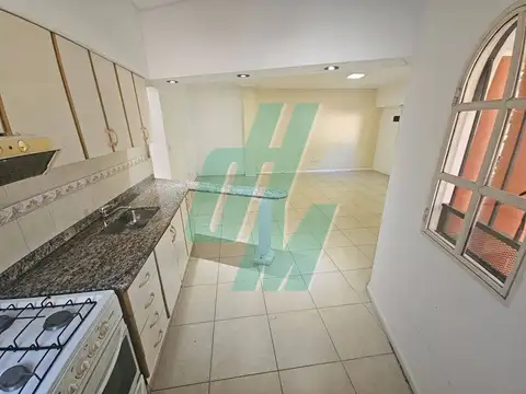 Depto Tipo Casa en Venta en Mataderos, USD 110.000