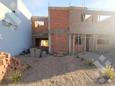 VENTA e/POZO:  DUPLEX  2 Dorm. - B° Rincon del Valle- Centenario (Pcia Neuquén)l Valle- Centenario (Pcia Neuquén)