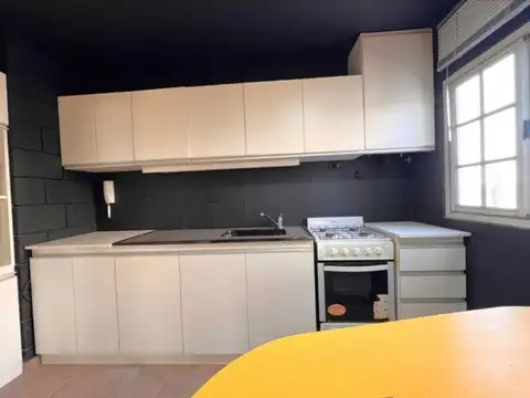 Depto. 5 ambientes con cochera