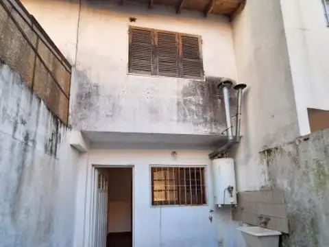 Depto Tipo Casa en Alquiler con 1 cocheras