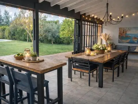 Casa 4 ambientes con 3 baños