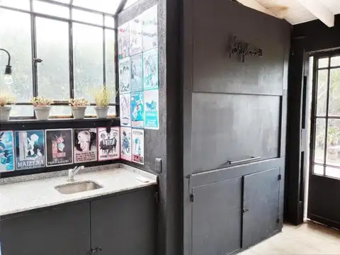 Casa en Venta con 4 cocheras