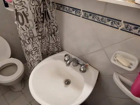 Depto Tipo Casa en Venta con 1 cocheras