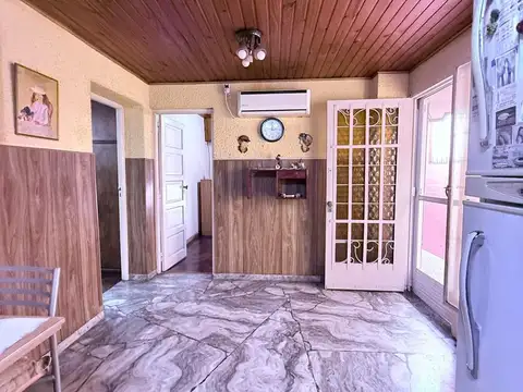 Venta Casa multifamiliar  - 2 unidades de 3 ambientes