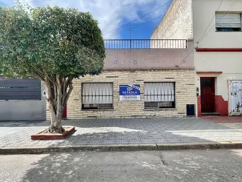 carlos pellegrini al 900