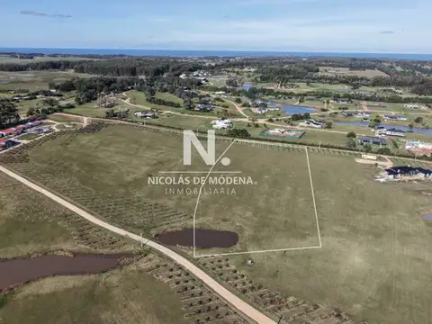Chacra de 1.4 hectareas Manantiales ruta 104