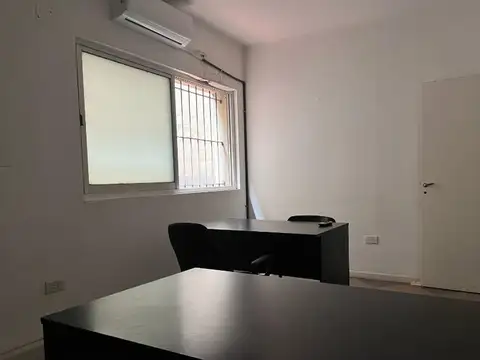 Oficina 3 ambientes con 3 baños