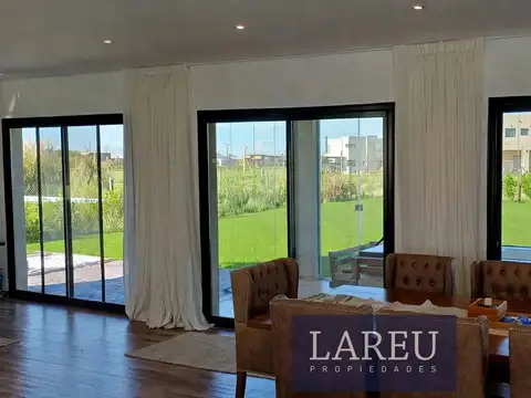 Casa en Venta 1 año