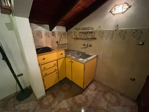 Casa en Venta con 4 cocheras
