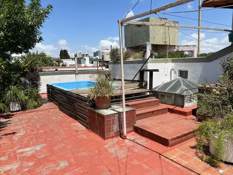 Depto Tipo Casa en Venta de 4 dormitorios