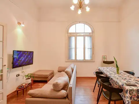 Depto Tipo Casa en Venta 100 años