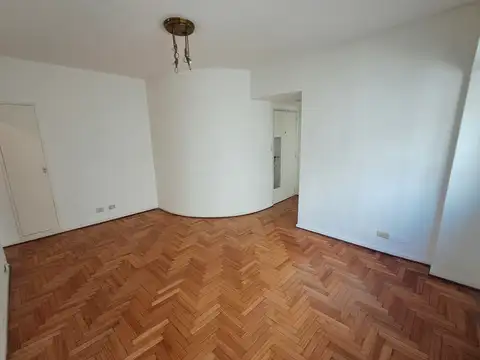 Semipiso de 3 Ambientes con Baulera en Ubicación Estratégica