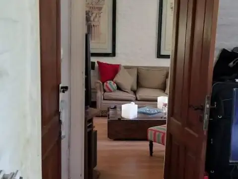 Depto Tipo Casa en Alquiler con 1 cocheras