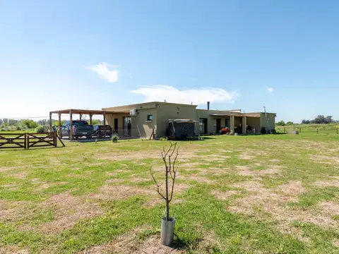 Casa 5 ambientes con 4 baños