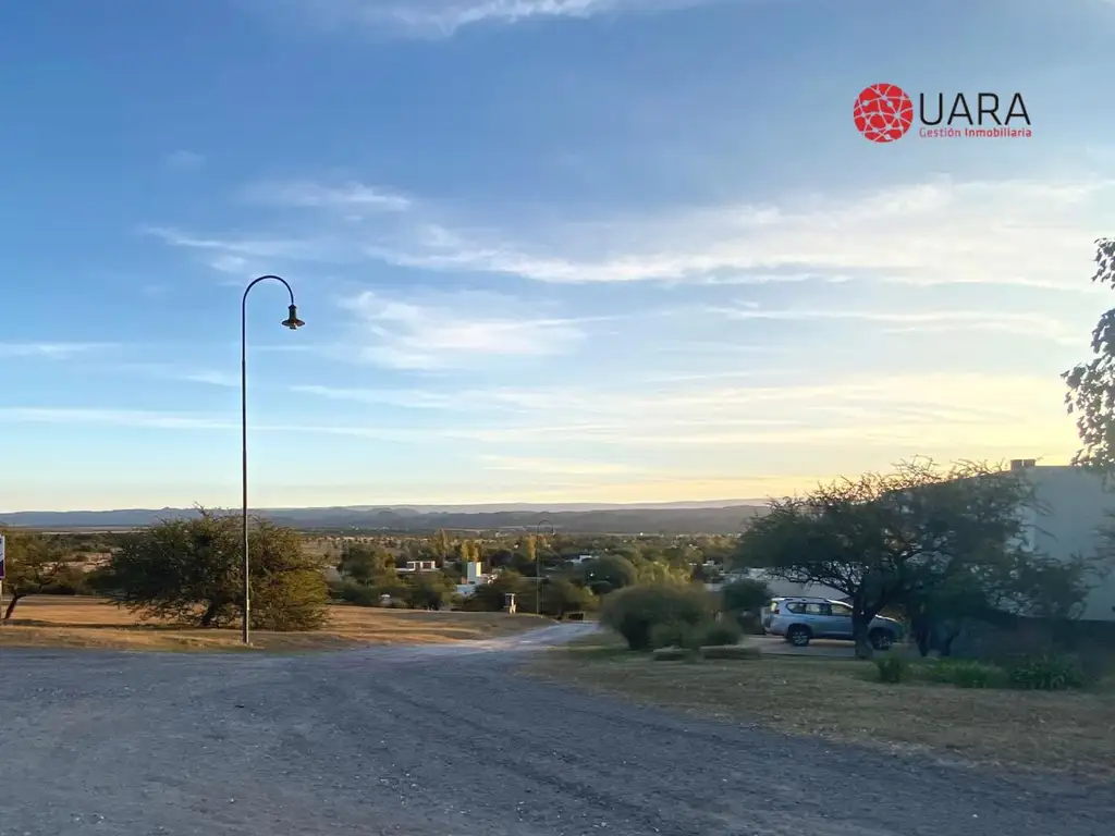 Terreno - 4.400  m² Total
