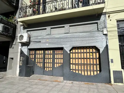 Av. Alvarez Thomas 1700, Piso P.B.