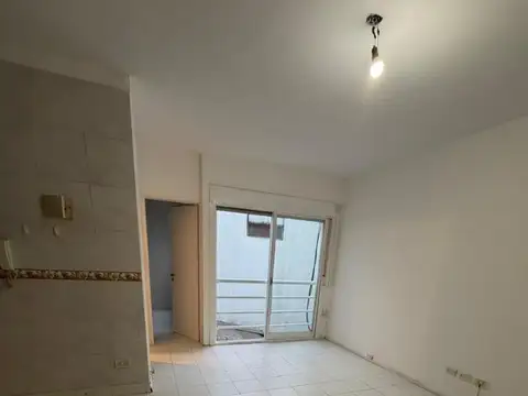 Departamento muy luminoso, bien ubicado