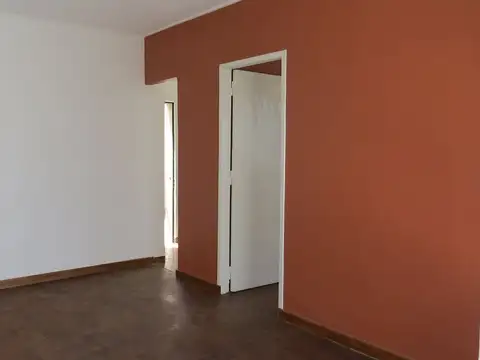 Depto Tipo Casa 2 ambientes con 1 baño