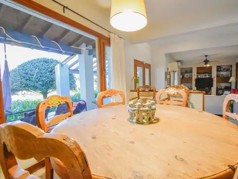 CASA RESIDENCIA VENTA 6 AMBIENTES  BELLA VISTA
