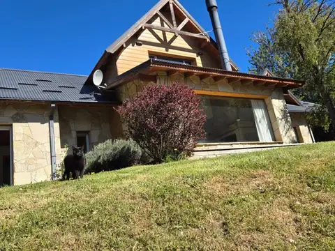 Casa en Alquiler de 3 dormitorios
