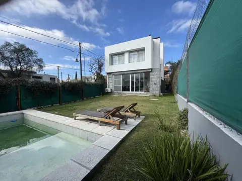 ¡Venta! Casa en La Estanzuela - 3 dormitorios ¡Con Escritura!