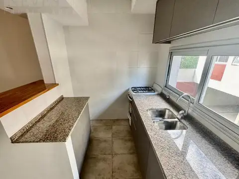Depto Tipo Casa 3 ambientes con 2 baños