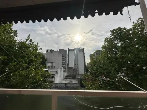 ALQUILER MONOAMBIENTE RAMOS MEJIA CON BALCON
