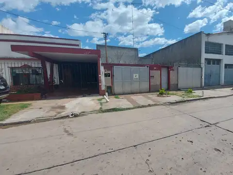 Casa en venta en Bernal Oeste, Victorica 400